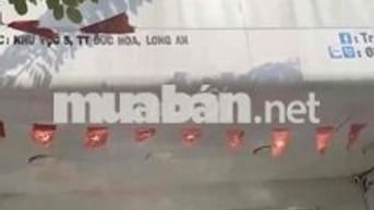 Bán nhà mt TL 824, Thị Trấn Đức Hòa, Long An. 5x30m, 1 lầu