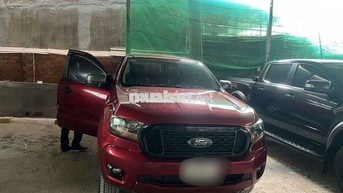 Ford Ranger Đỏ 50.000 km