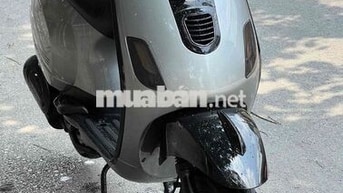 Piaggio Vespa 50 Bạc 2020