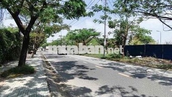 Cho thuê kho gần 500m2 mặt tiền nguyễn Bình