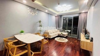 Cho thuê 2Pn The Gold View chỉ 17tr5