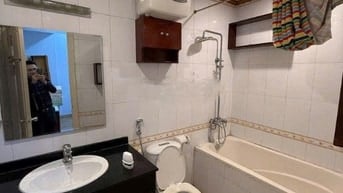 Cho thuê căn hộ 3 phòng ngủ, chung cư 93 Lò Đúc, nội thất cơ bản