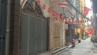 Bán nhà Nguyễn Trãi 50m2, xây 7 tầng, có thang máy, ngõ thông