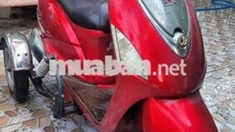 SYM Attila màu Đỏ 4 bánh