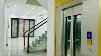 Bán nhà Quận 7 đường số 15 P.Tân Kiểng, dt 4x19,3m,3 lầu,st mới đẹp