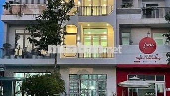 🌻CHO THUÊ NHÀ TRỆT 3 LẦU MỚI CÓ NỘI THẤT TRỤC CHÍNH A9 KDC HƯNG PHÚ
