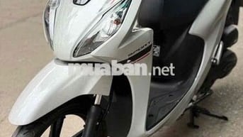 Honda Vision Sport màu Bạc