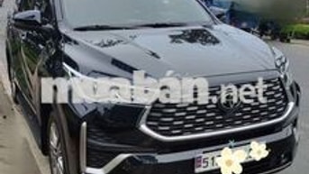 Toyota Innova Cross Hybrid 2024 25100 km xanh Đen