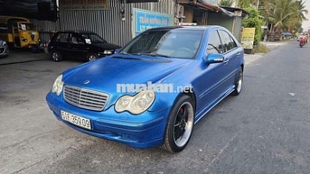 Mercedes-Benz C200 Xanh Số sàn
