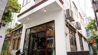 BÁN NHÀ 3 TẦNG NGAY TRẦN XUÂN SOẠN Q.7 GIÁ RẺ
