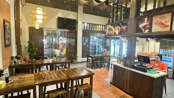 SANG QUÁN MẶT TIỀN TRẦN QUỐC TOẢN, QUẬN 3 
