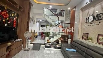 chính chủ cần bán gấp nhà kiệt hai oto tránh nhau thông tôn đản