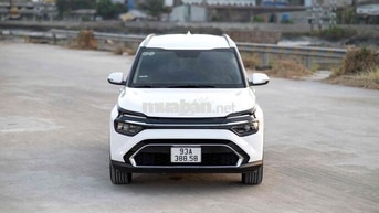 Kia Carens 2023 1.5G Luxury - 90000 km