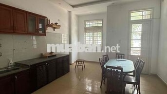 cần cho thuê nhà hai mặt tiền gần nguyễn sinh sắc