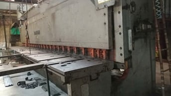 BÁN MÁY CẮT tôn bản quyền Mỹ do Đức sản xuất, zin 100%