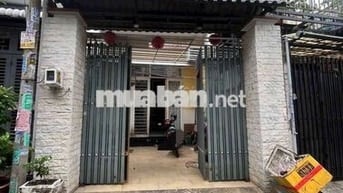 Nhà 1/ sổ hồng riêng, 1lầu 4phòng Tân Xuân Hóc Môn