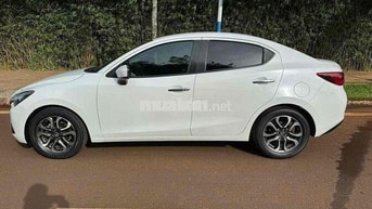 Mazda 2 Luxury 2016 Trắng