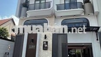 Chủ gửi bán căn siêu phẩm mặt tiền  35 phan văn hớn vào 50m