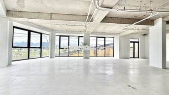 CHO THUÊ MẶT BẰNG TẦNG 2 CÓ THANG MÁY KHU ACC VƯỜN XOÀI