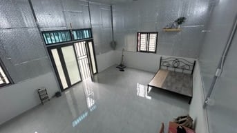 Chính chủ cho thuê nhà cấp 4, tiện làm ăn, để, ở hoặc bán hàng.