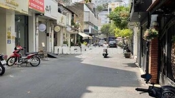 hẻm xe hơi tránh nhau Q3 giá 25tr có tl