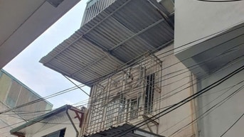 BÁN ĐẤT TẶNG NHÀ TẠI YÊN HOÀ - QUY HOẠCH RA GẦN PHỐ