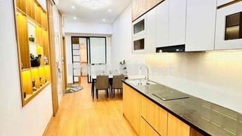 Hơn 3 tỷ có căn TT mặt phố Đại Cồ Việt-Sổ hồng-NT cao cấp-60m;3N