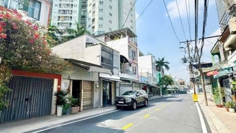 Bán nhà Tô Hiệu Hoà Bình gần đầm sen, 72m2 4 lầu BTCT 4 phòng ngủ, nhỉ
