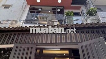Cho thuê nhà sau nhà thờ Nữ Vương Hoà Bình