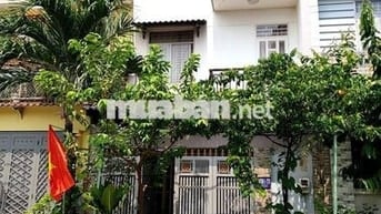 Nhà phố xinh 2 lầu 5m*15m, đường 10m thông, gần chợ Đại Hải Hóc Môn