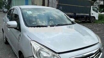 Mitsubishi Mirage Bạc