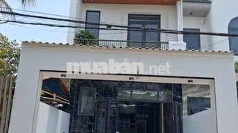 Chủ bán nhà mới . Sổ Hoàn Công