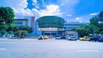 BÁN SIÊU PHẨM SHOWROOM 6 LẦU MẶT TIỀN QUỐC LỘ 1A TRUNG TÂM LÀNG NGHỀ G