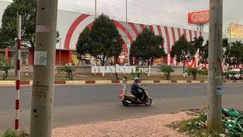 BÁN 15M ĐẤT VÀ NHÀ MT 10/3 BUÔN MA THUỘT ĐỐI DIỆN SIÊU THỊ GO