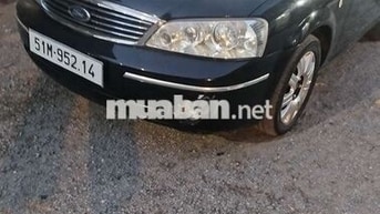 Ford Laser 1.8 Đen 5 chỗ