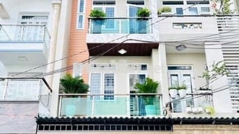 Cho thuê nhà gấp HXH 80/6A Hoàng Hoa Thám, P.7, Q. Bình Thạnh