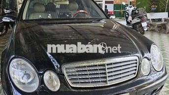 Mercedes-Benz E240 2004 Đen