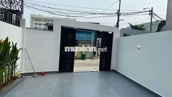BÁN NHÀ 3 TẦNG FULL NỘI THẤT TRUNG TÂM ÂU CƠ