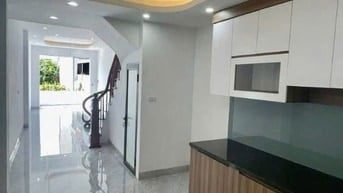 BÁN NHÀ LIÊN MẠC 45m2 4 TẦNG MT 3m DÀI 15m 6,8 TỶ TIỀM NĂNG TĂNG GIÁ M