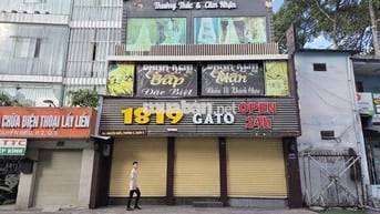 🕍[8mx6m]🕍 Nhà mặt tiền số 261 Nguyễn Biểu, Q5❌Ngay ngã ba Nguyễn Trãi