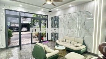 Cho thuê nhà gần ngã 6 An Phú 