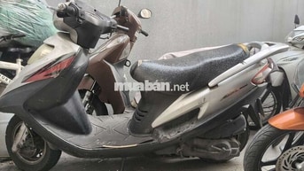 Xe máy Atila màu Bạc