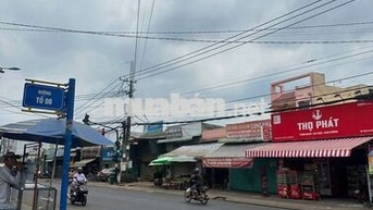 BÁN ĐẤT ĐỐI DIỆN CHỢ BÌNH LỘC - MẶT TIỀN NHỰA 7M