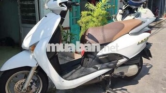 Honda Lead 2011 Trắng Nữ