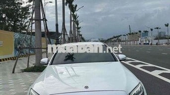Mercedes-Benz C180 AMG 2021 Trắng