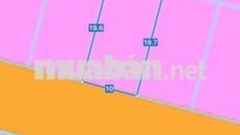 TRỤC CHÍNH LAN ANH 2, giáp Biệt Thự màu vàng