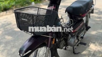 Honda Dream lùn màu Tím