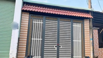 CHÍNH CHỦ BÁN GẤP NHÀ CẤP 4 , CÁCH BẾN XE QUẬN 8 10P . 