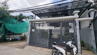 Nhà 2 lầu 162.8m2 ngang 6m xe hơi đậu trong nhà giá ngộp
