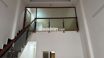 Cẩn Bán gầp nhà 1xẹt phan văn hờn .DT 4 x14,5 .1 trệt 1 Lửng 3PN 2WS